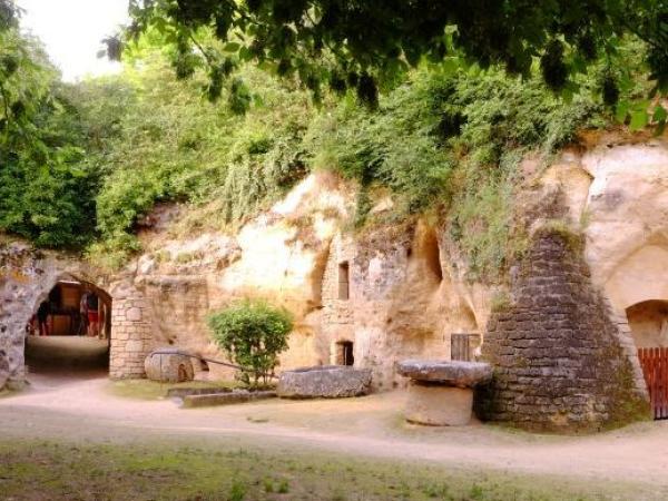 Troglodyte Caves of Rochemenier